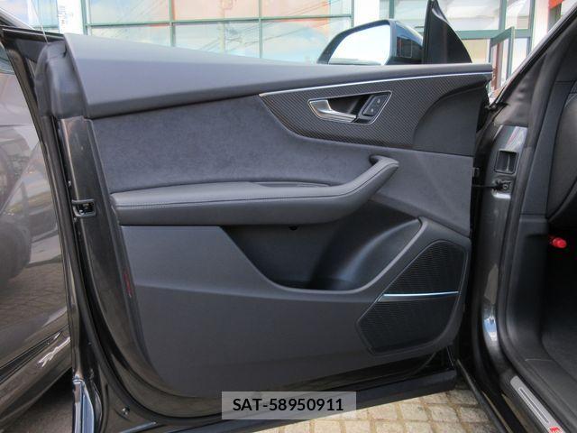 Audi Q8 2024-11 1657929-19