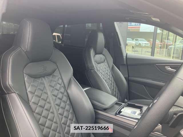 Audi Q8 2024-11 7875377-14