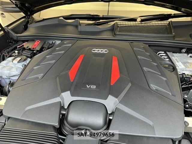 Audi Q8 2023-10 7875378-17