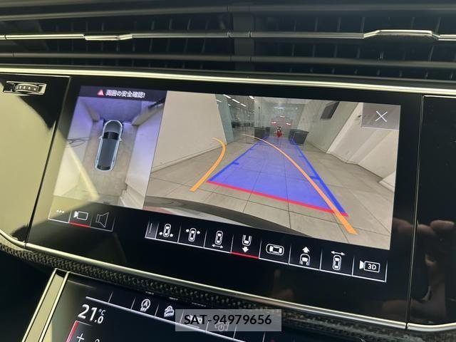 Audi Q8 2023-10 7875378-6