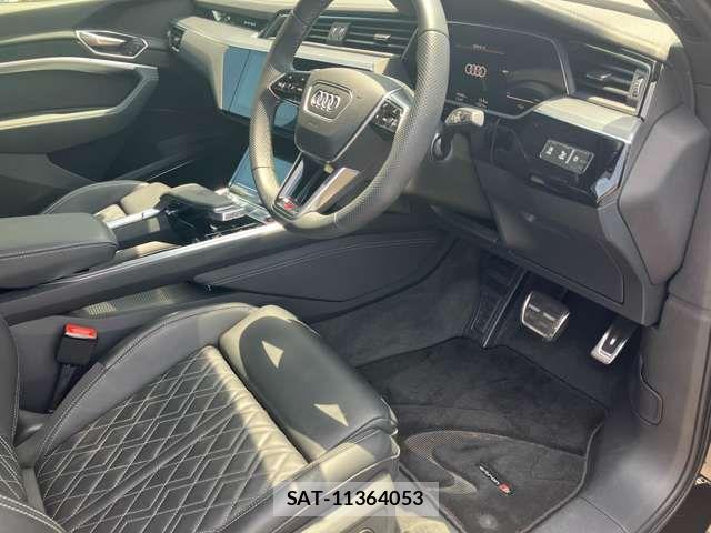 Audi E-TRON 2024-09 7499617-12