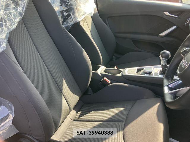 Audi TT 2019-07 2827740-11