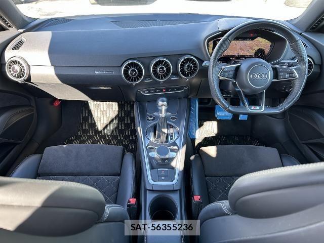 Audi TT 2019-08 3355616-1