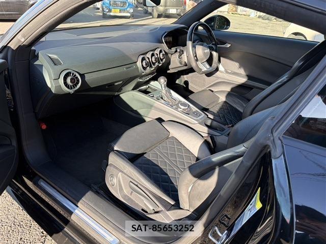 Audi TT 2015-12 3903791-7
