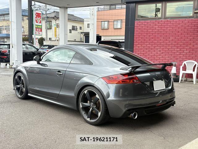 Audi TT 2013-08 4138562-2