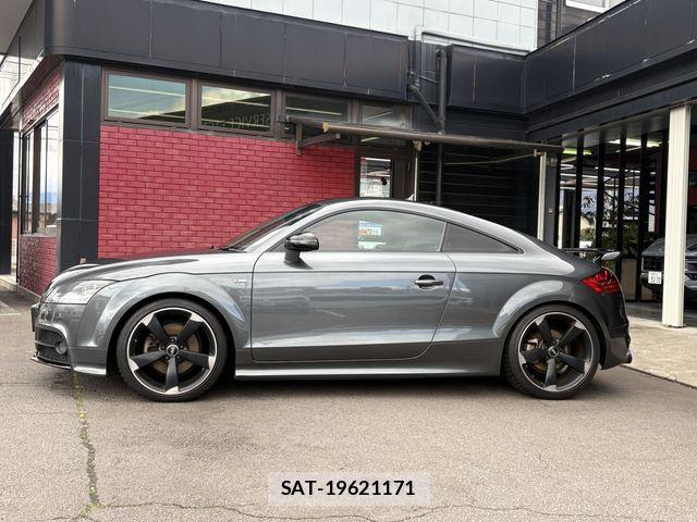 Audi TT 2013-08 4138562-5