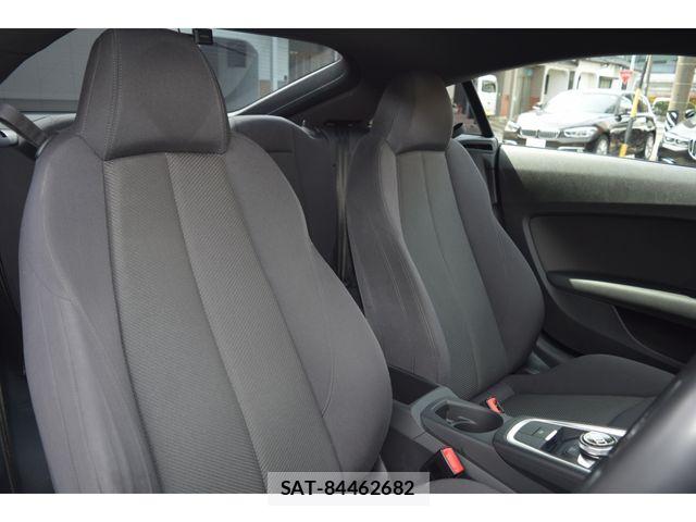 Audi TT 2017-02 4930230-12