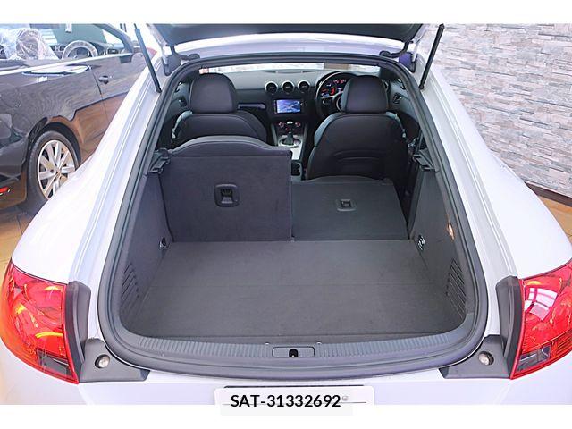 Audi TT 2013-04 6670381-10