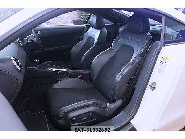 Audi TT 2013-04 6670381-27