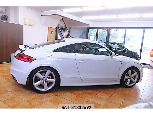 Audi TT 2013-04 6670381-4