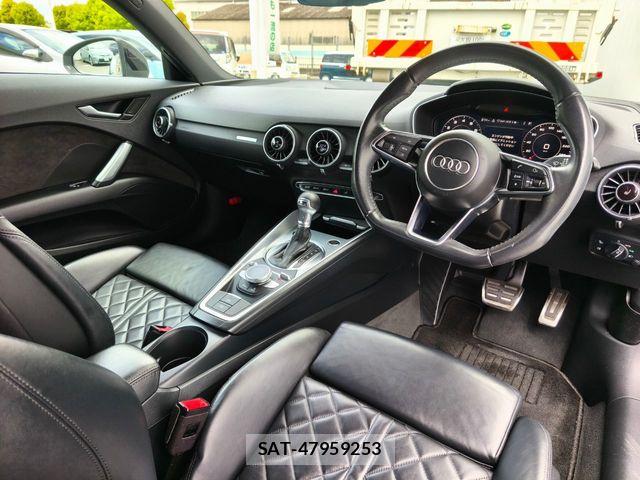 Audi TT 2019-08 6670380-9