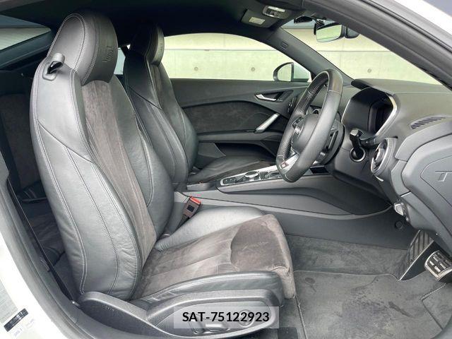 Audi TT 2018-05 7215071-7