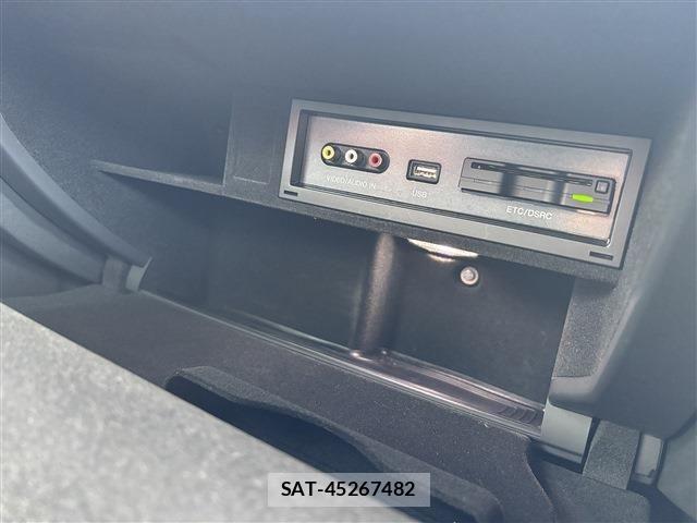 Audi TT 2014-06 7215070-11
