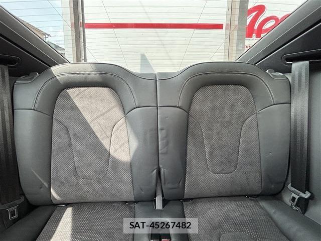 Audi TT 2014-06 7215070-13