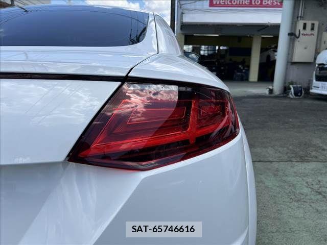 Audi TT 2016-07 7215074-9
