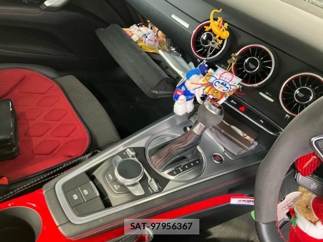 Audi TT 2022-07 7325784-19