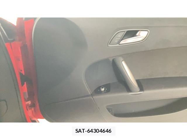 Audi TT 2015-04 7391413-15