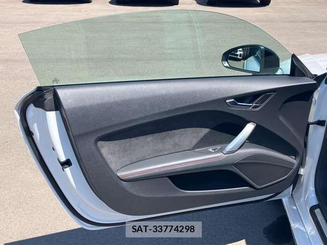 Audi TT 2023-06 7499619-13
