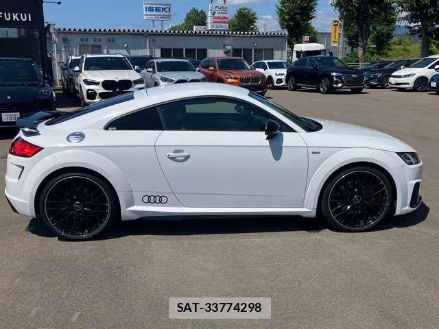 Audi TT 2023-06 7499619-6