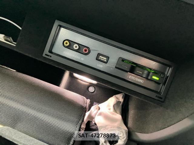 Audi TT 2014-04 7721046-24