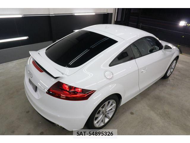Audi TT 2011-09 7782748-12