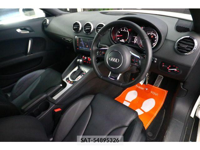 Audi TT 2011-09 7782748-16