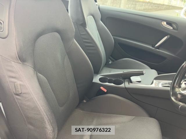 Audi TT 2010-09 7782746-11
