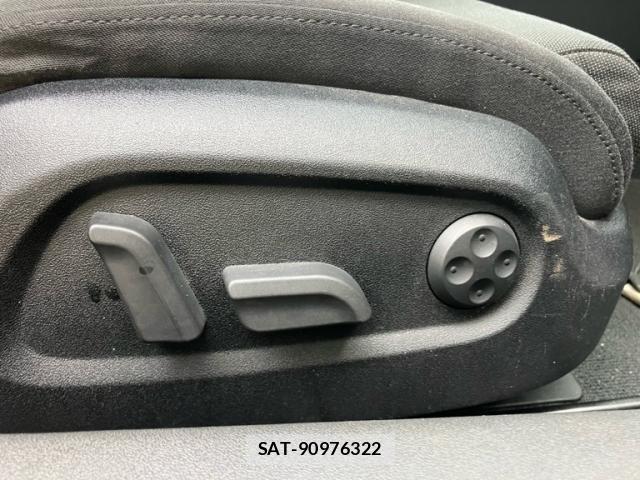Audi TT 2010-09 7782746-12