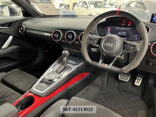 Audi TT 2023-06 8034488-1