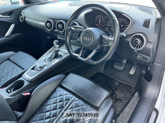 Audi TT 2016-09 8034490-15