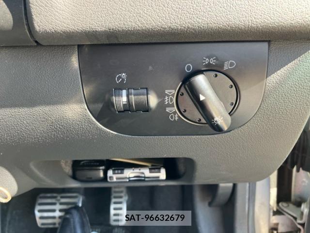 Audi TT 2004-10 8072928-20