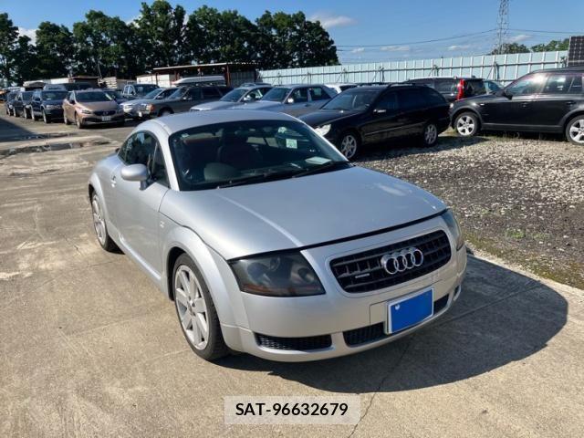Audi TT 2004-10 8072928-2