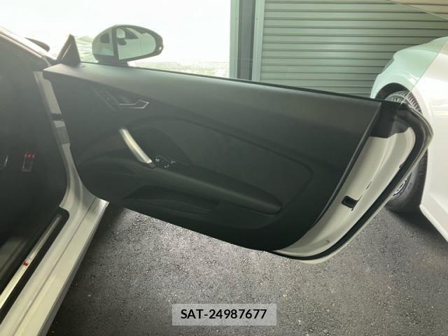 Audi TT 2022-03 8098083-9