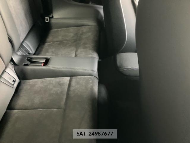 Audi TT 2022-03 8098083-14