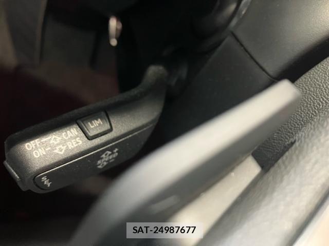 Audi TT 2022-03 8098083-28