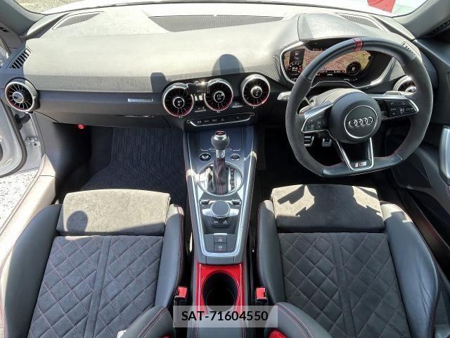 Audi TT 2023-09 8129080-1
