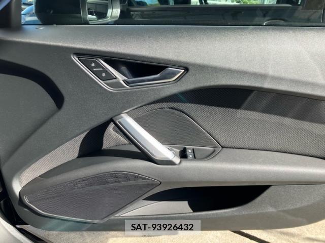 Audi TT 2016-06 8158001-11
