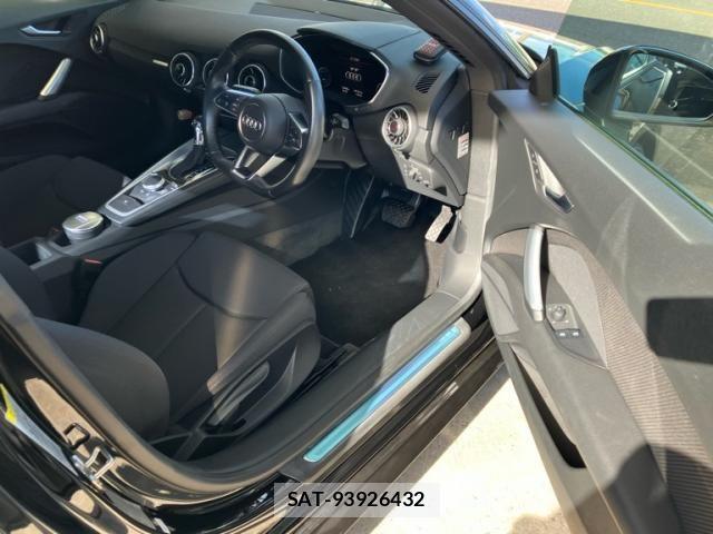 Audi TT 2016-06 8158001-5