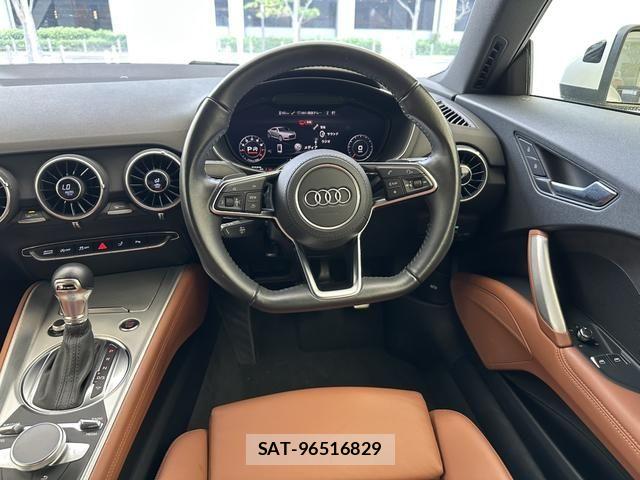 Audi TT 2022-02 8206436-11