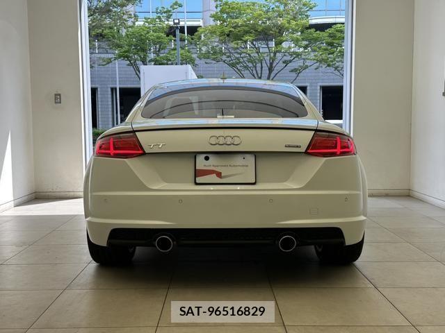 Audi TT 2022-02 8206436-14