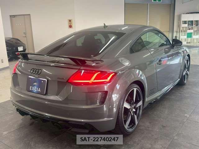 Audi TT 2022-08 8206435-8
