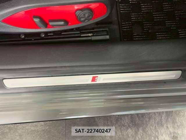 Audi TT 2022-08 8206435-12