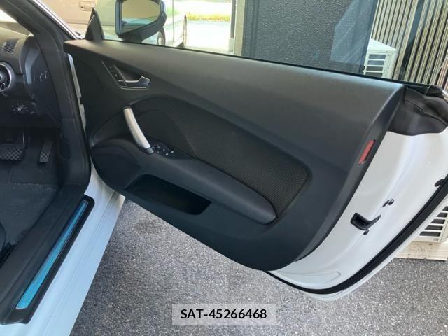 Audi TT 2016-05 8228977-11
