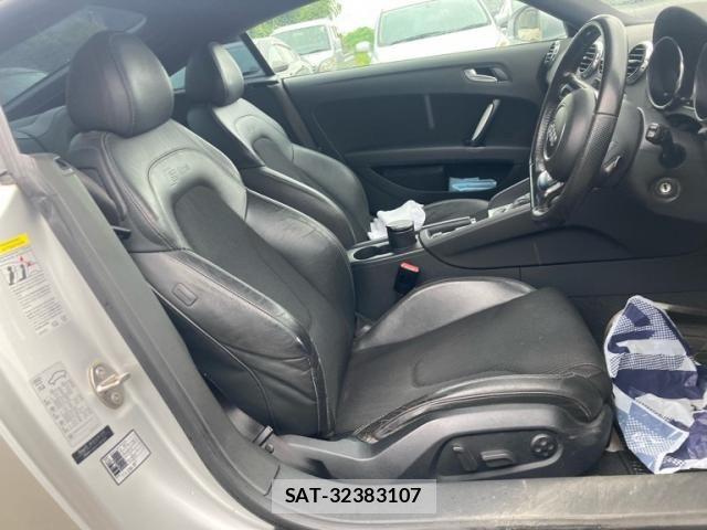 Audi TT 2011-12 8228978-17