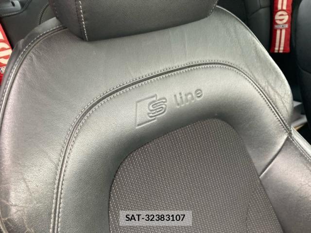Audi TT 2011-12 8228978-20