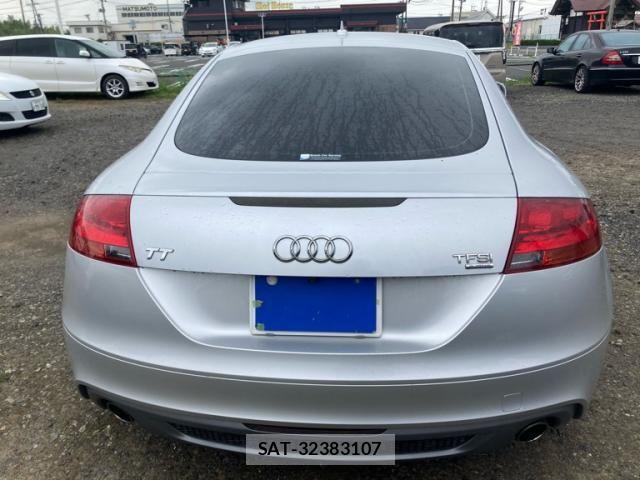 Audi TT 2011-12 8228978-5