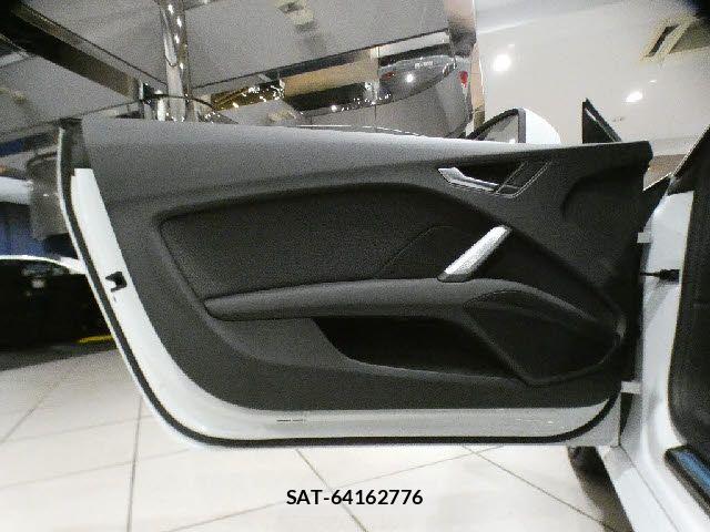 Audi TT 2017-02 8411306-20