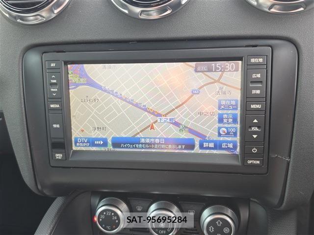 Audi TT 2011-07 8411309-8