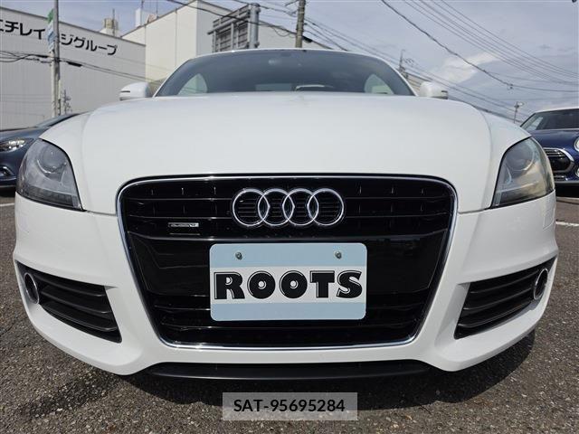 Audi TT 2011-07 8411309-12