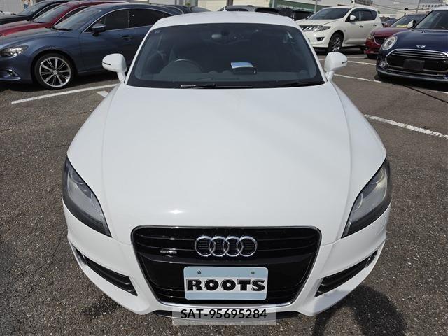Audi TT 2011-07 8411309-13